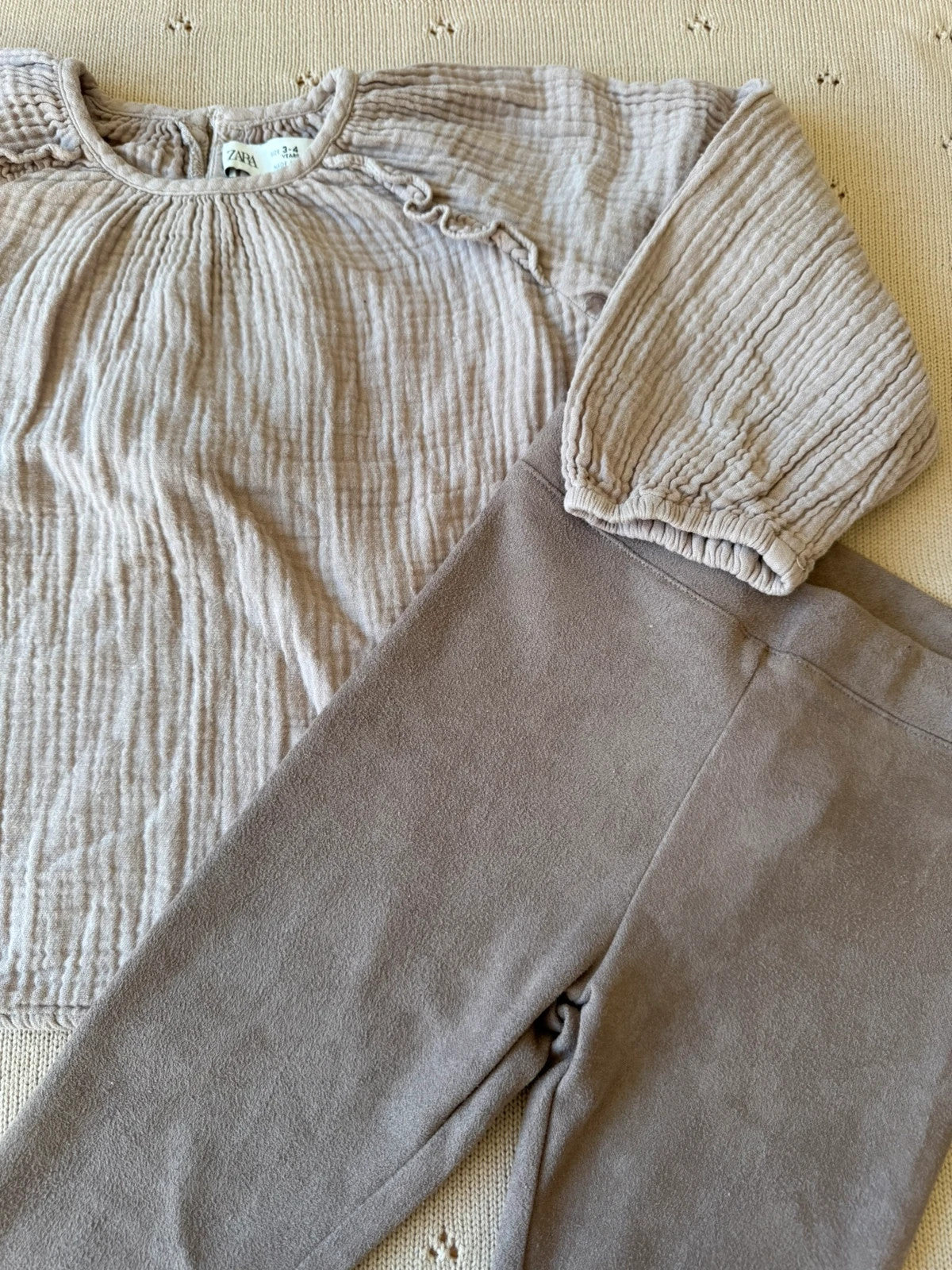 Zara x Levv - prachtige beige set