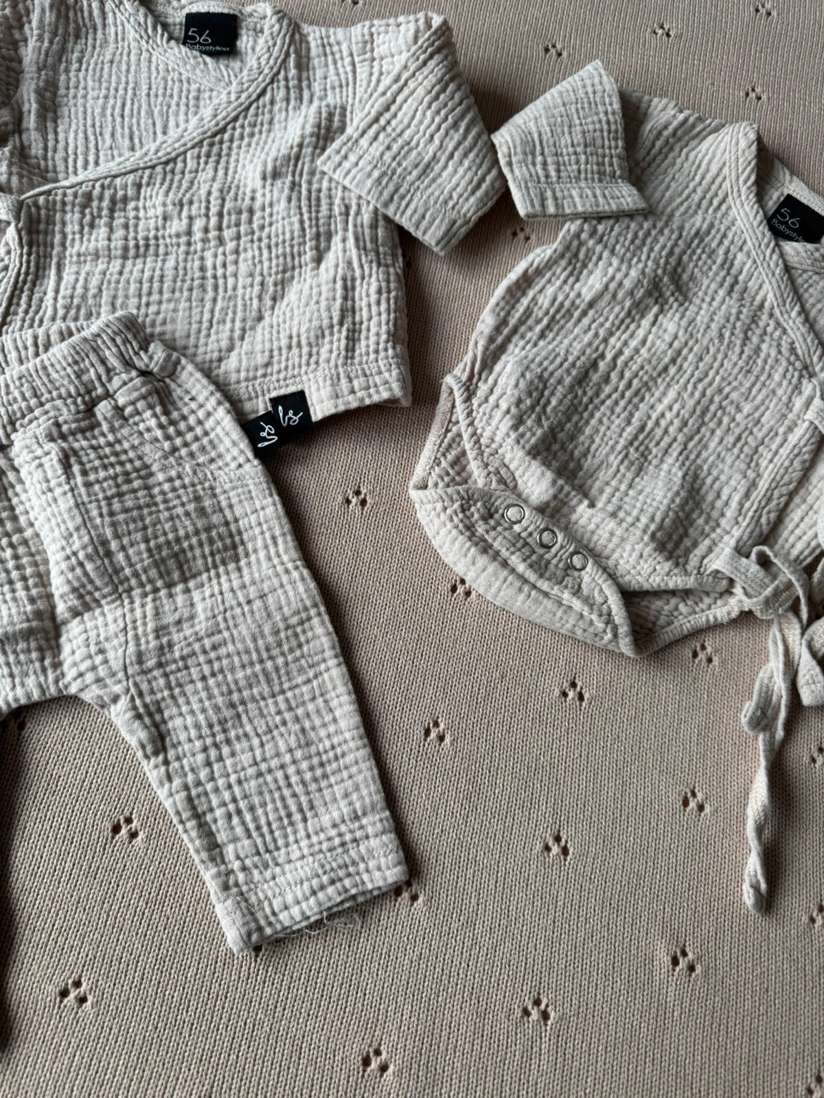 Babystyling - prachtige unisex linnen set