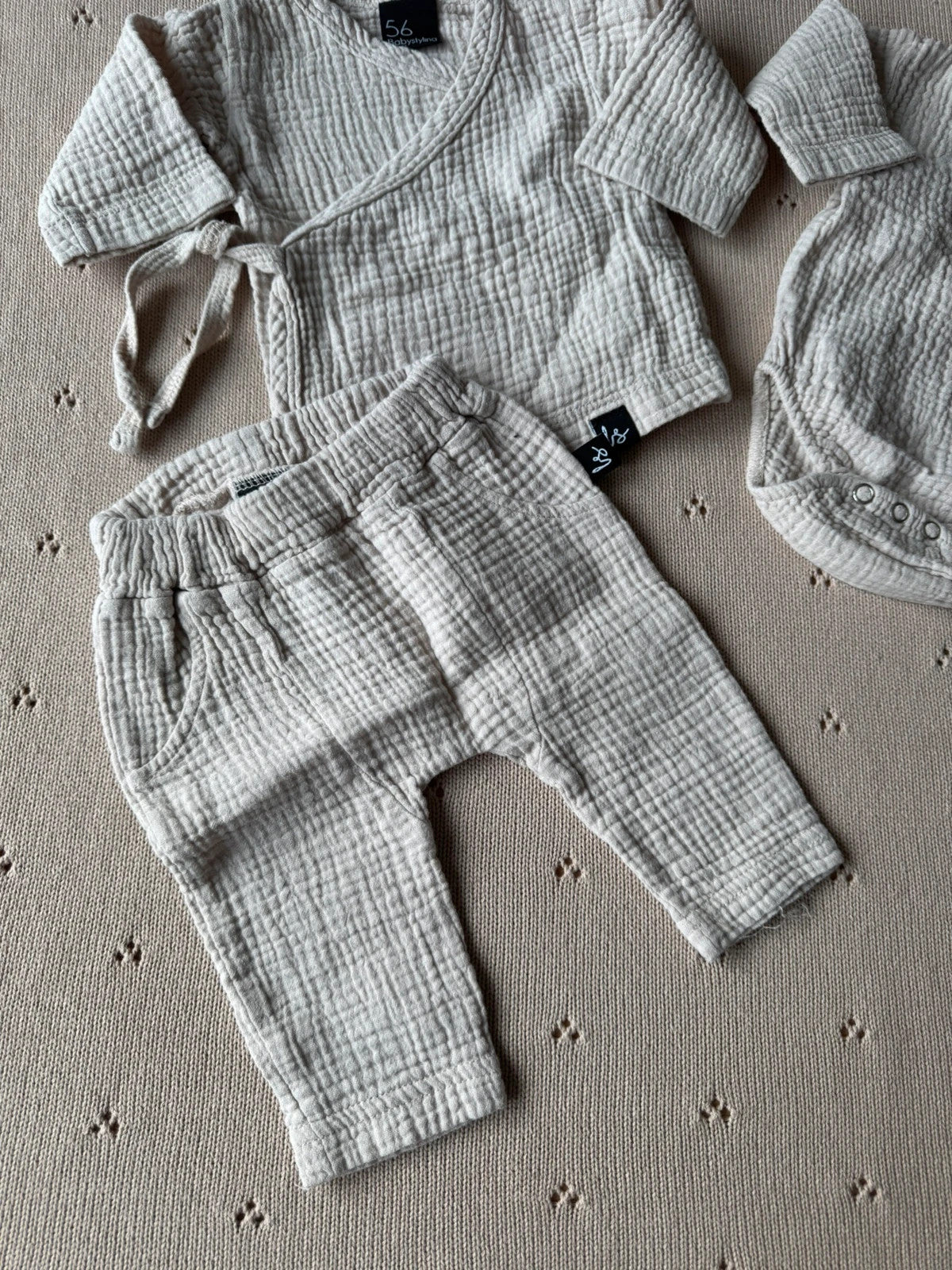 Babystyling - prachtige unisex linnen set