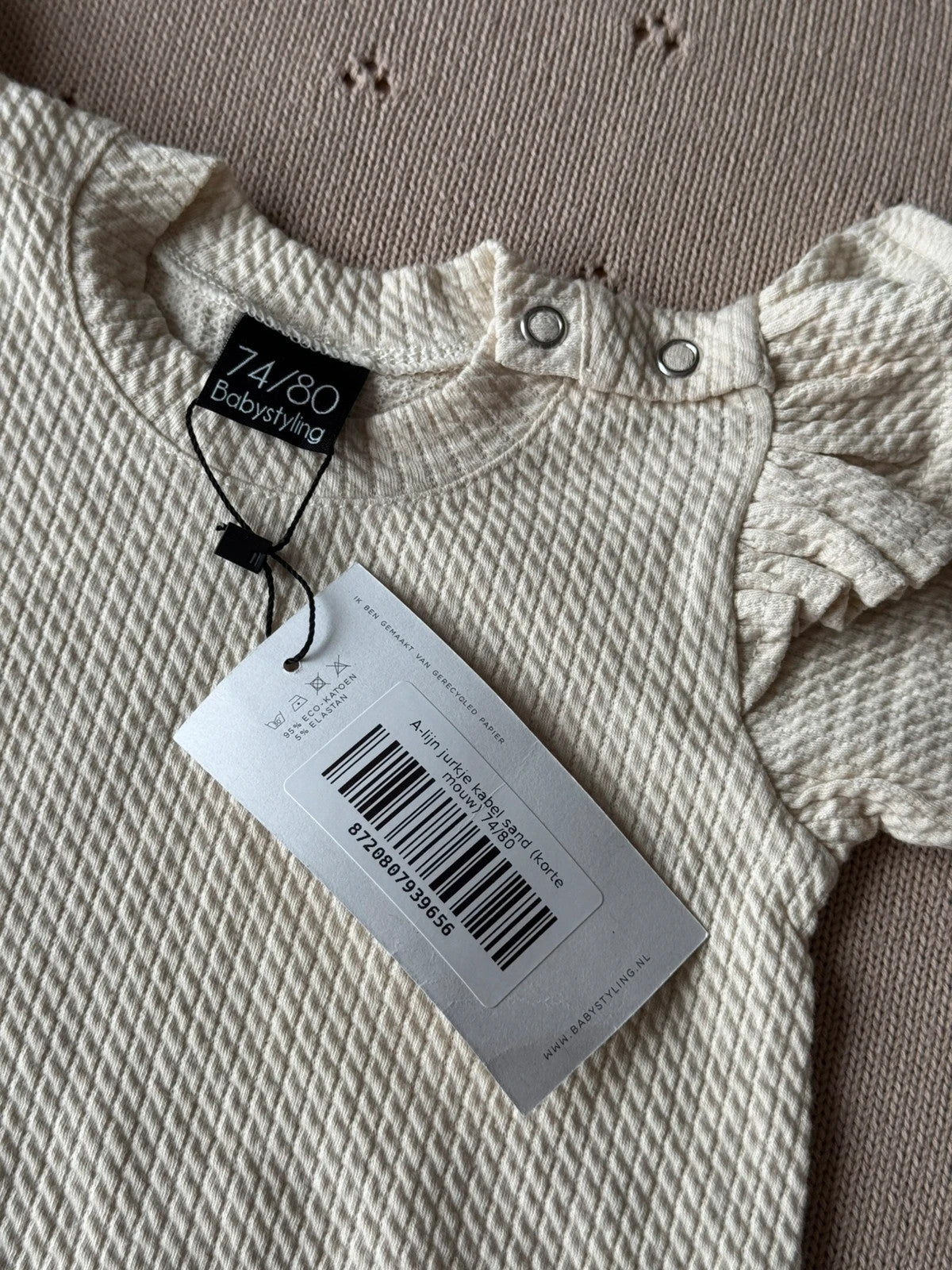 Babystyling - prachtige nieuwe jurk